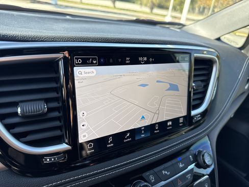 New 2026 Chrysler Pacifica Limited w/ S Appearance Package image 26