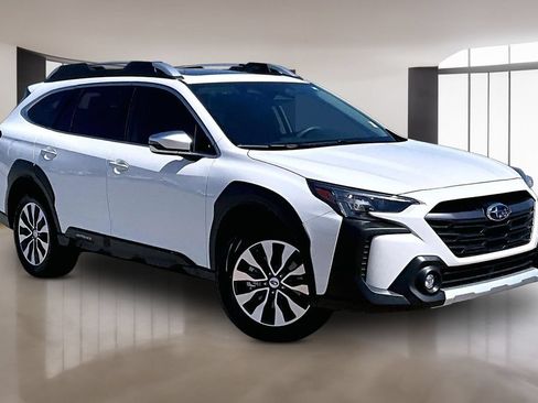 Used 2025 Subaru Outback Touring XT AWD/4WD image 11