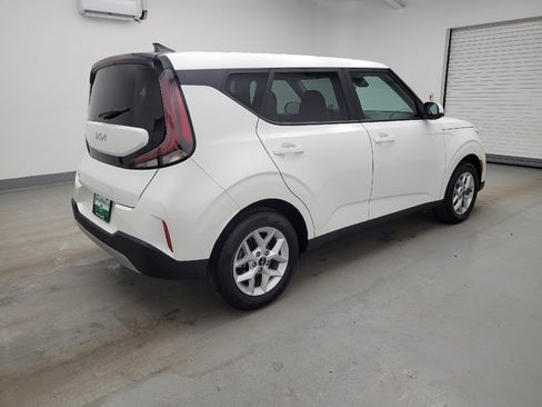 Used 2025 Kia Soul LX w/ LX Technology Package image 10
