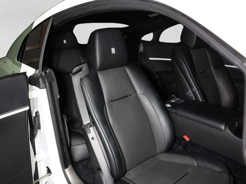 Used 2019 Rolls-Royce Wraith RWD image 6