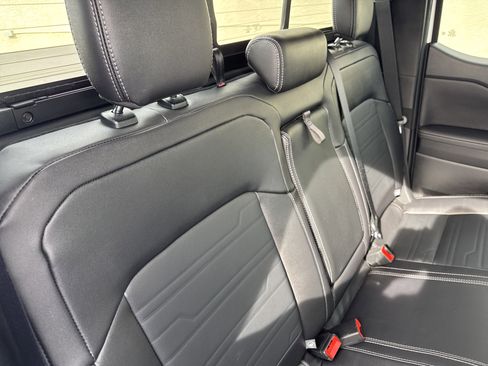 Used 2024 Ford Ranger Lariat w/ FX4 Off-Road Package image 13