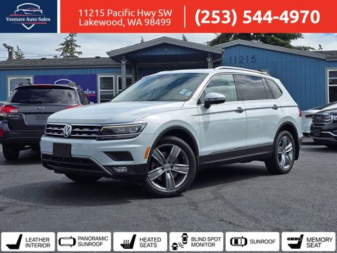 Used 2018 Volkswagen Tiguan SEL Premium w/ 3rd Row Seat Package AWD/4WD image 1