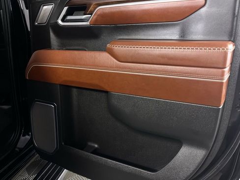 Used 2024 GMC Sierra 1500 Denali Ultimate image 29