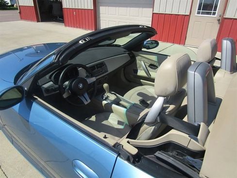 Used 2003 BMW Z4 2.5i image 30