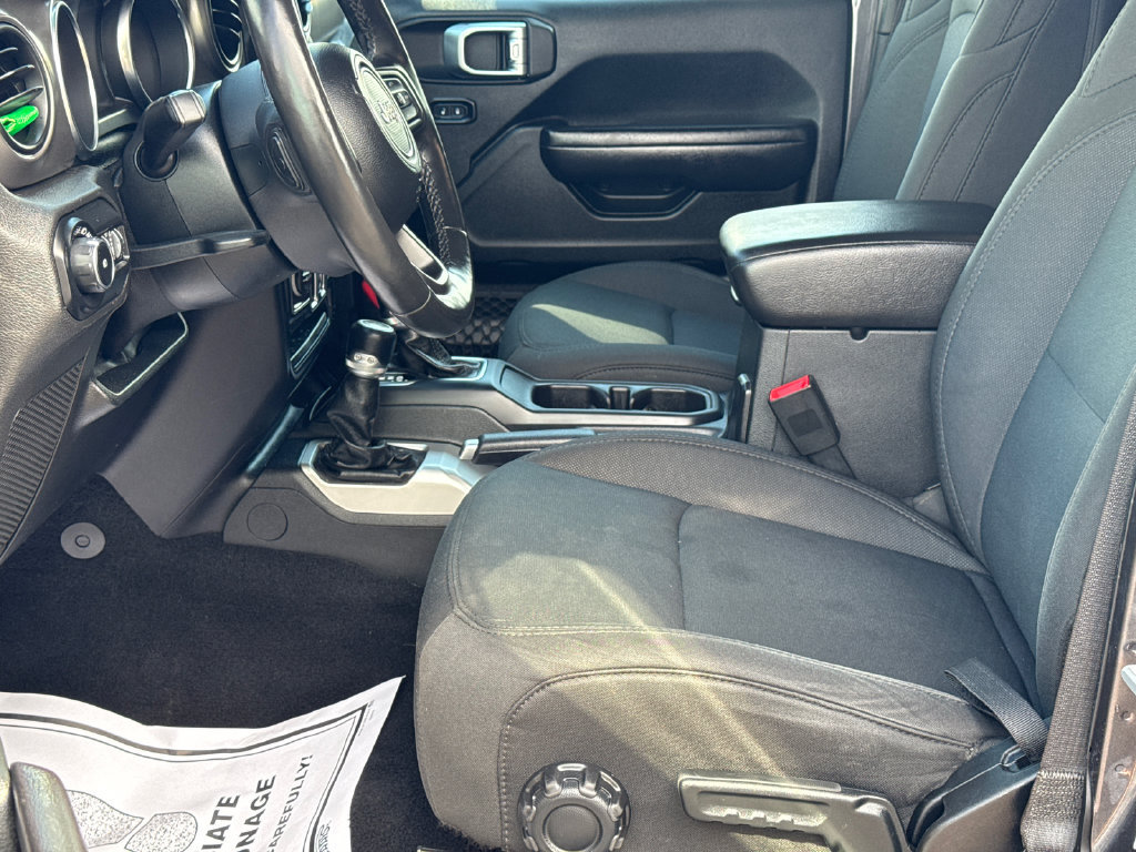Used 2019 Jeep Wrangler Unlimited Sport S AWD/4WD image 11