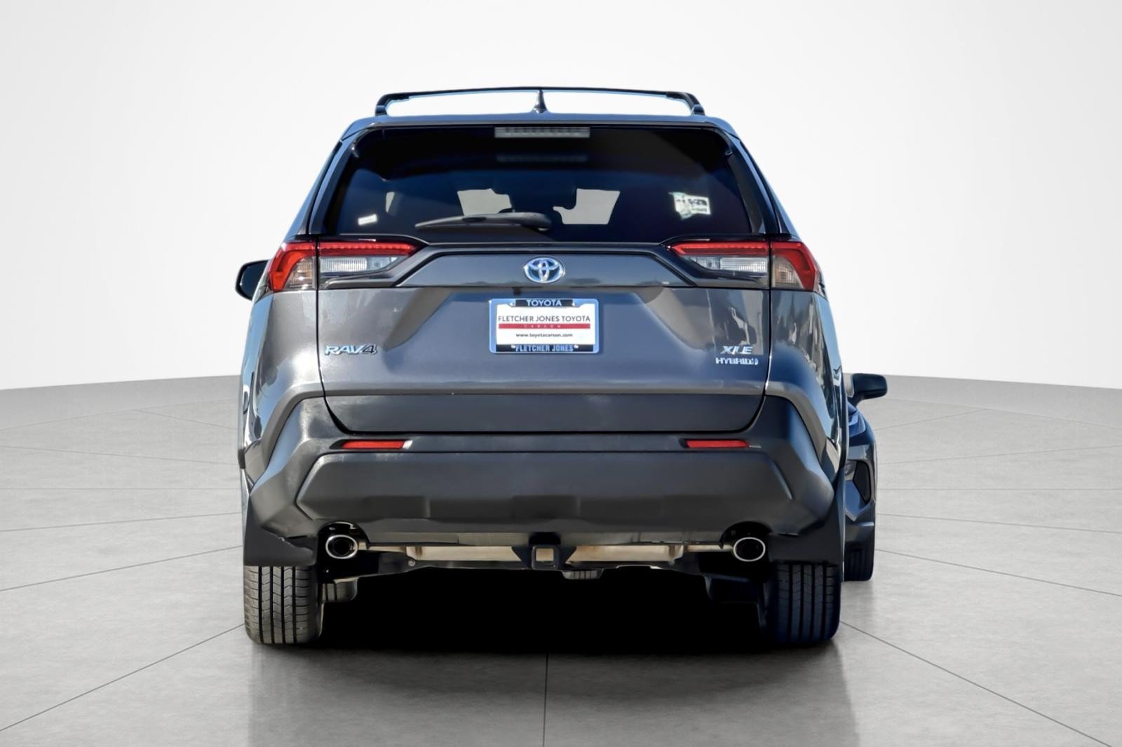 Used 2021 Toyota RAV4 XLE w/ XLE Grade Weather Package AWD/4WD image 4