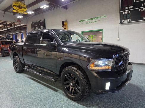 Used 2016 RAM 1500 Sport w/ Black Ram 1500 Sport Group AWD/4WD image 4
