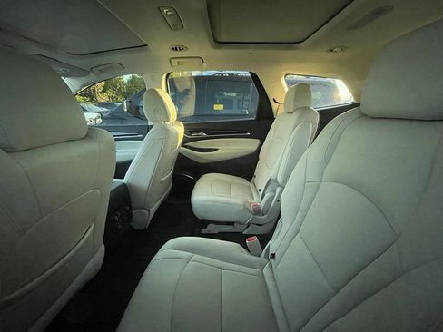 Used 2023 Buick Enclave Premium w/ Experience Buick Package FWD image 6