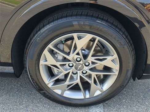 Used 2024 Genesis GV70 2.5T w/ Advanced Package image 10