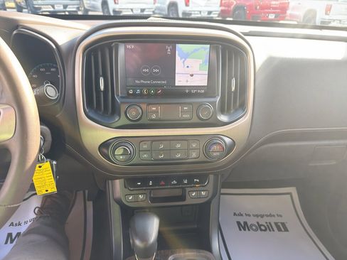 Certified 2022 GMC Canyon Denali image 12