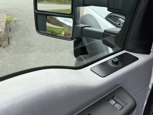 Used 2015 Ford F550 2WD SuperCab Super Duty w/ Power Equipment Group image 19