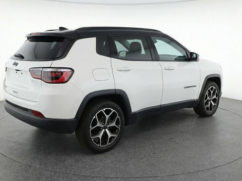 Used 2025 Jeep Compass Limited AWD/4WD image 9
