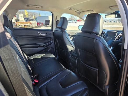 Used 2022 Ford Edge Titanium w/ Equipment Group 301A AWD/4WD image 37