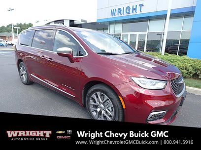 Used 2022 Chrysler Pacifica Pinnacle