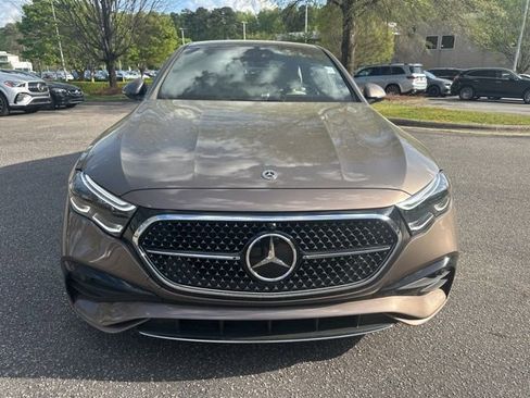 Used 2026 Mercedes-Benz E 350 4MATIC Sedan image 2