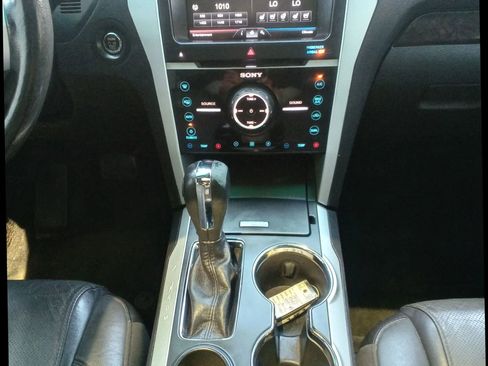 Used 2014 Ford Explorer Limited w/ Equipment Group 302A image 11