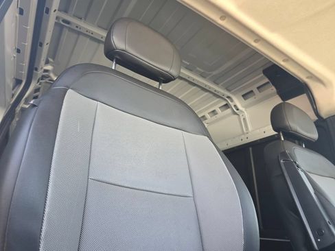 Used 2025 RAM ProMaster 2500 w/ Convenience Group FWD image 23