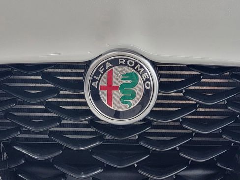 New 2025 Alfa Romeo Giulia w/ Veloce Package Rwd image 11