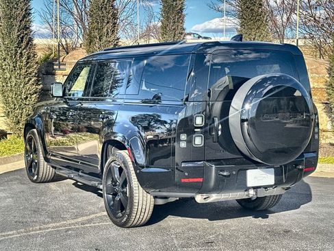 Used 2026 Land Rover Defender 130 X-Dynamic SE image 3