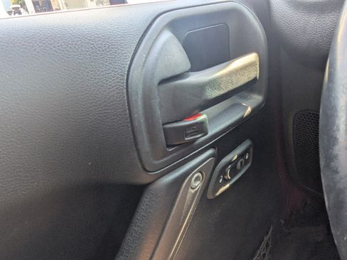 Used 2012 Jeep Wrangler Sport AWD/4WD image 16