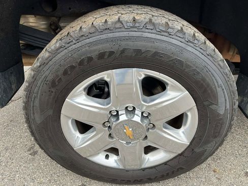 Used 2022 Chevrolet Silverado 2500 LTZ w/ LTZ Convenience Package image 14