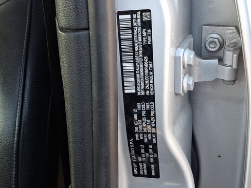 Used 2021 Jeep Renegade Limited image 27