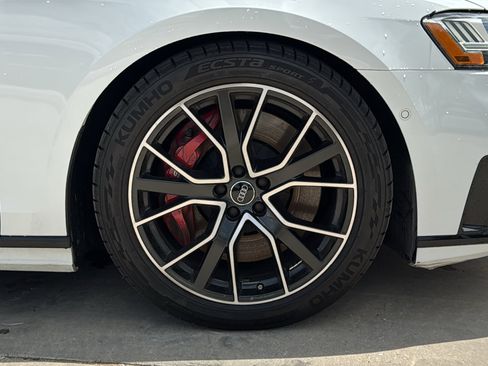 Used 2020 Audi S8 L w/ S8 Executive Package AWD/4WD image 31