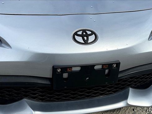 Used 2018 Toyota 86 image 24