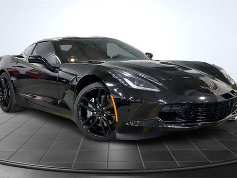 Used 2019 Chevrolet Corvette Stingray Coupe w/ Carbon Flash Badge Package image 12
