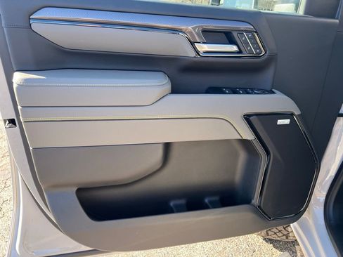 New 2026 Chevrolet Silverado 2500 ZR2 w/ LPO, Dark Essentials Package image 27