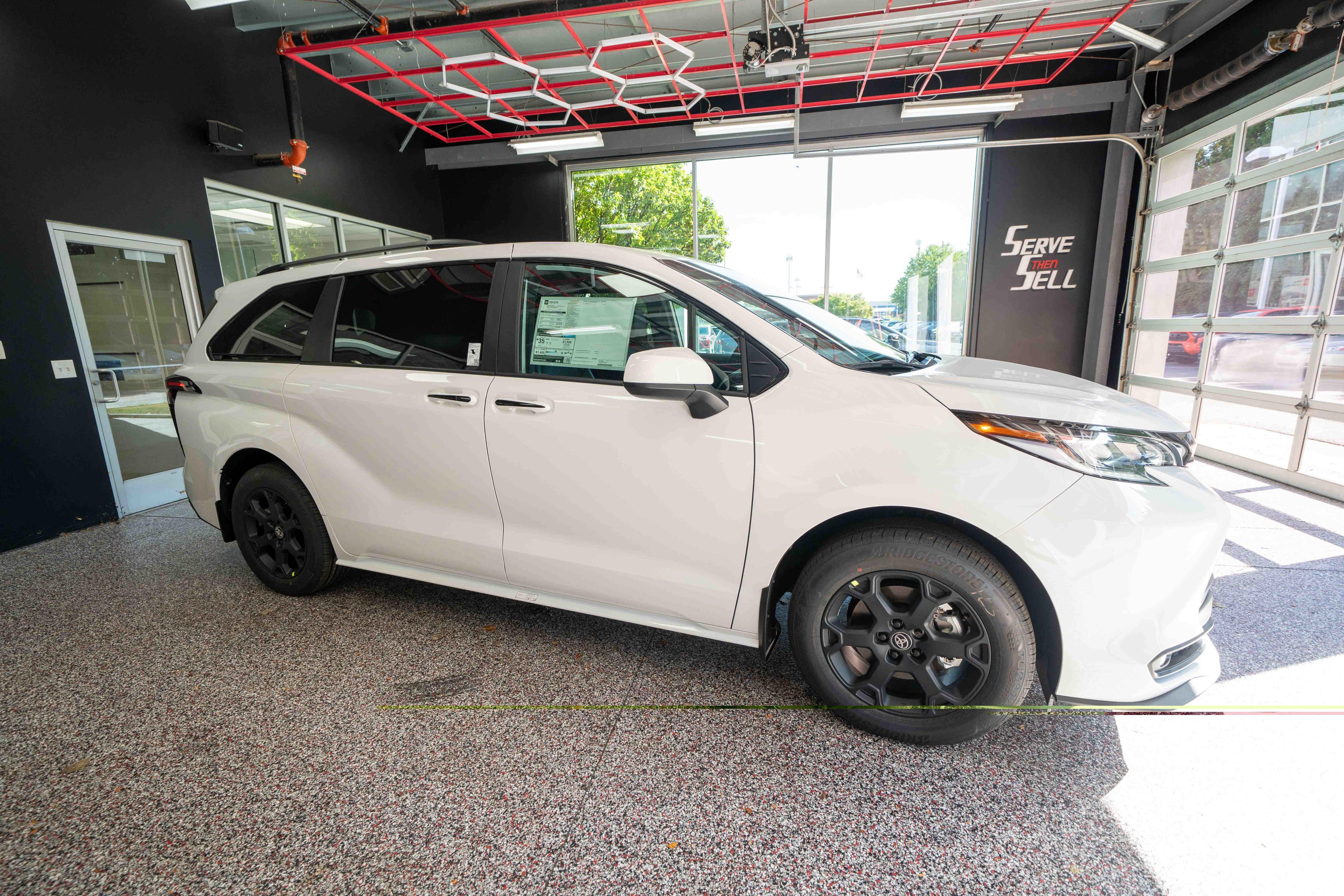 New 2026 Toyota Sienna XLE Woodland Edition AWD/4WD image 5