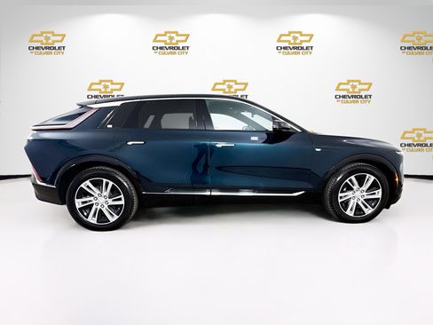 Used 2024 Cadillac Lyriq Tech AWD/4WD image 9