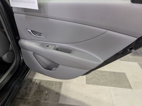 Used 2024 Hyundai Elantra Blue FWD image 24