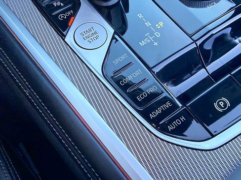 Used 2024 BMW 840i Convertible image 28