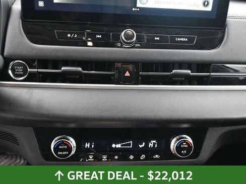 Used 2025 Mitsubishi Outlander ES image 30