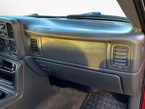 Used 2003 Chevrolet Silverado 2500 LS w/ Skid Plate Package image 26