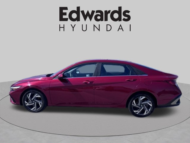 Used 2025 Hyundai Elantra SEL FWD image 9