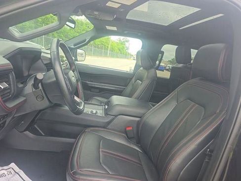 Used 2024 Ford Expedition Max Limited AWD/4WD image 2