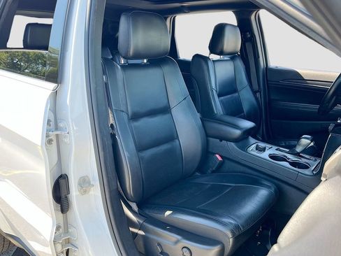 Certified 2019 Jeep Grand Cherokee Limited w/ Luxury Group II AWD/4WD image 29