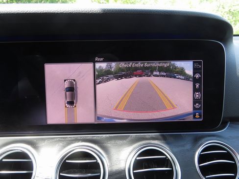 Used 2020 Mercedes-Benz E 350 4MATIC Sedan image 27