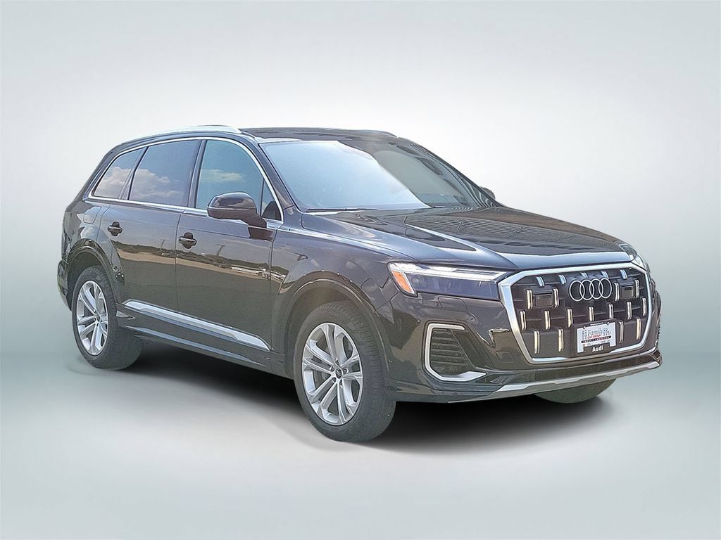 Used 2025 Audi Q7 3.0T Premium Plus AWD/4WD image 2