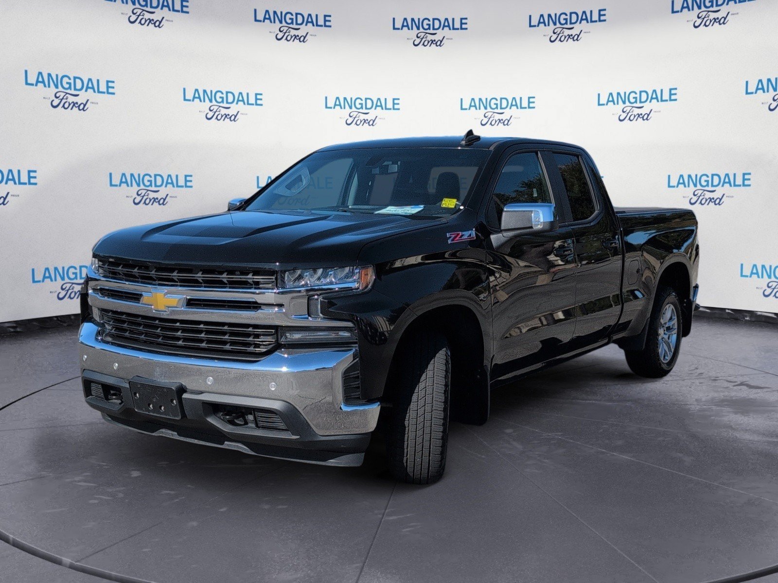 Used 2019 Chevrolet Silverado 1500 LT w/ All-Star Edition AWD/4WD image 11