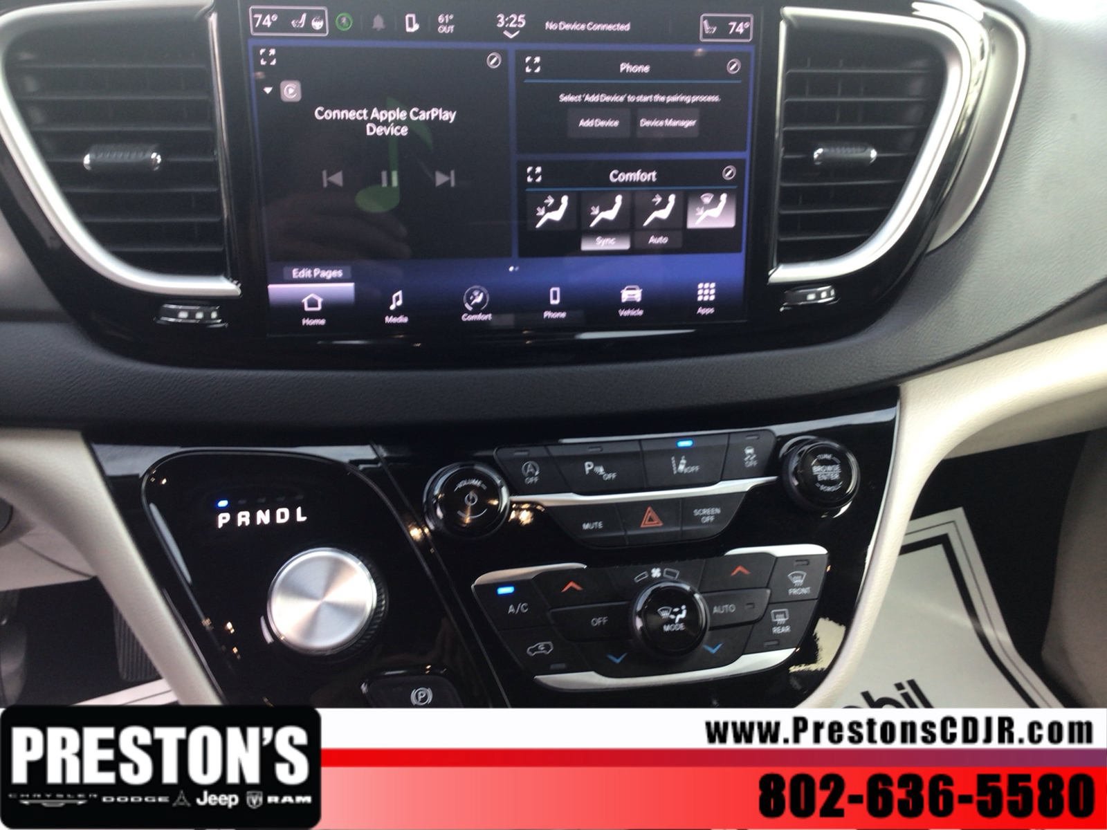 Used 2024 Chrysler Pacifica Touring-L FWD image 15