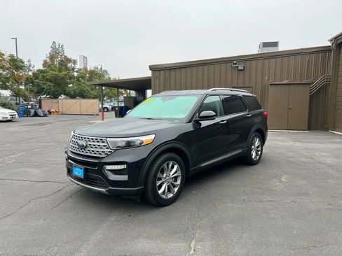 Used 2023 Ford Explorer Limited w/ Equipment Group 301A image 3