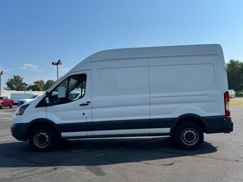 Used 2017 Ford Transit 250 148 High Roof RWD image 3