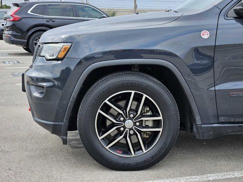 Used 2017 Jeep Grand Cherokee Trailhawk w/ Trailhawk Luxury Group image 8