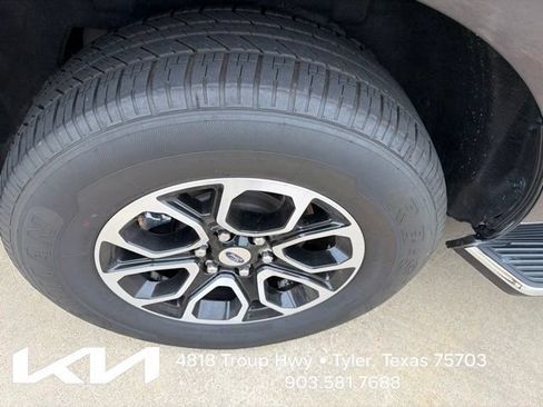 Used 2023 Ford Expedition Max XLT AWD/4WD image 11