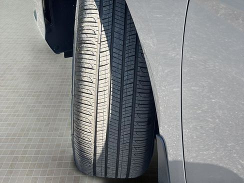 Used 2025 Hyundai Elantra SE image 44