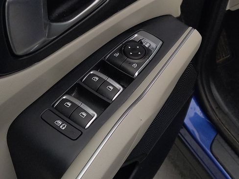 Used 2022 Kia Sorento S FWD image 27