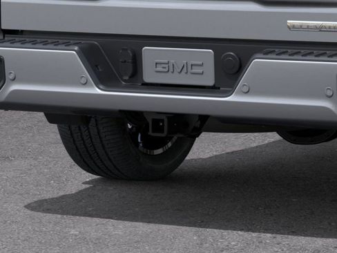 New 2026 GMC Sierra 1500 Elevation image 14
